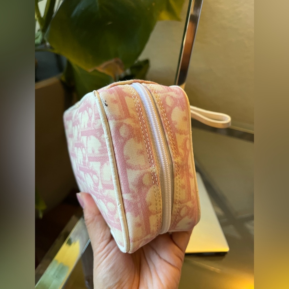 *SOLD* Christian Dior Clutch - Picture 7 of 10